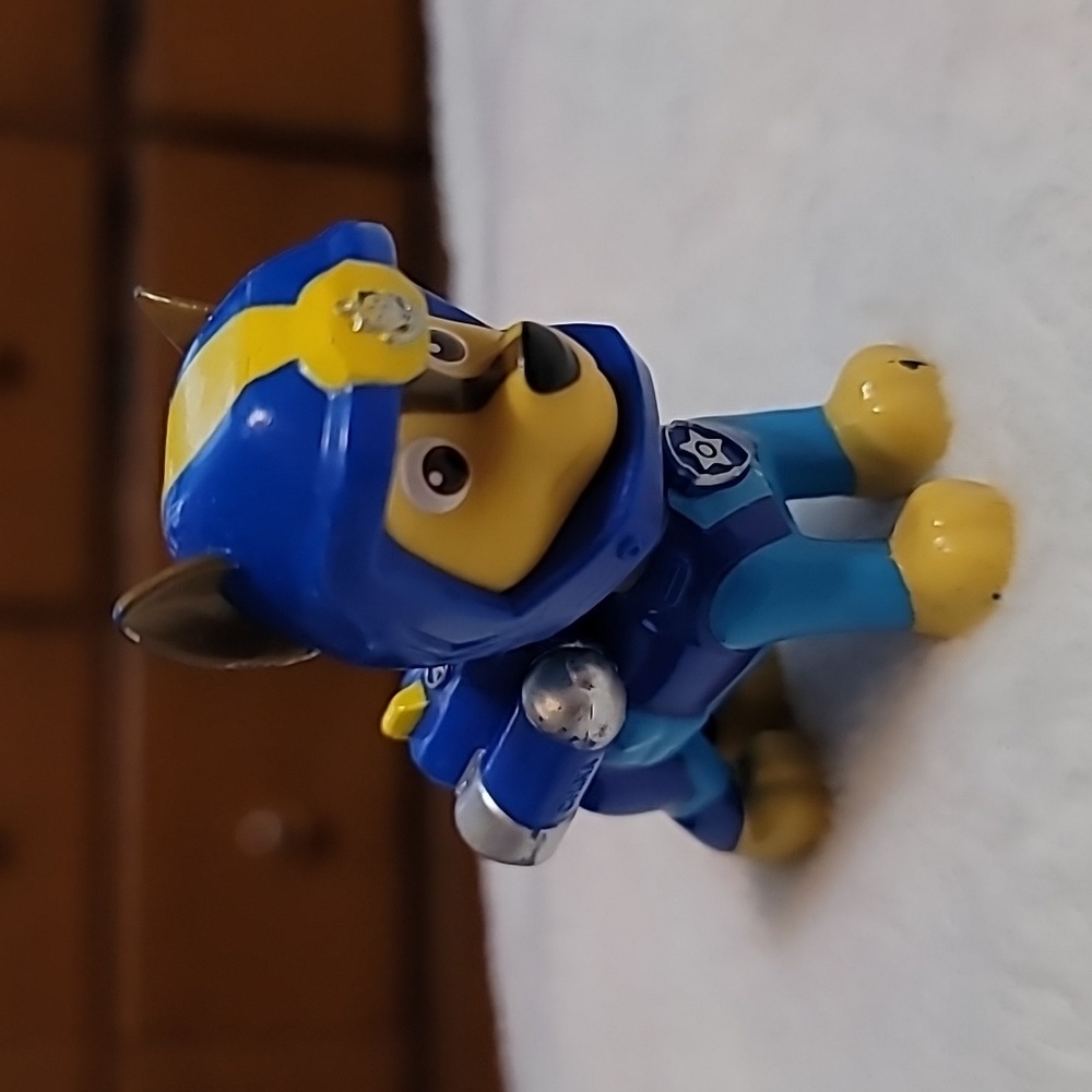 Paw Patrol Sea Patrol Chase Figure Scuba Gear Helmet  ACTION FIGURE